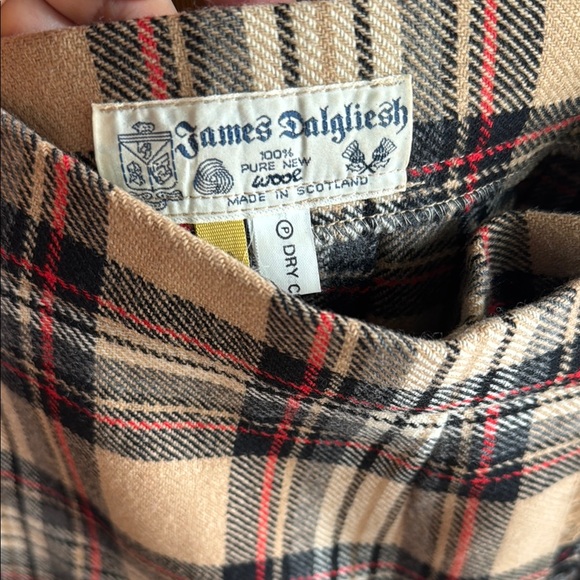 Vintage Women’s Plaid kilt from Scotland - Picture 2 of 3